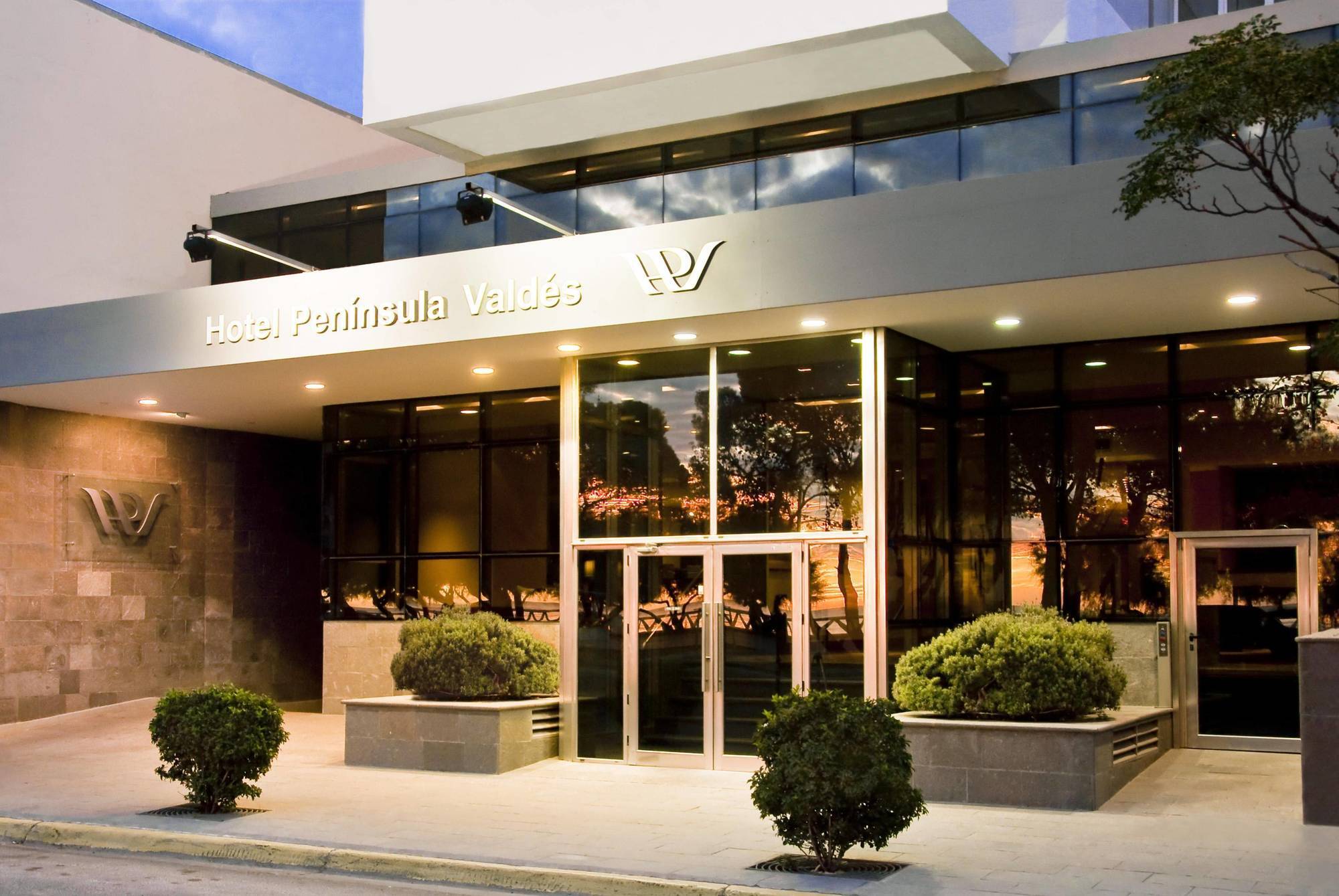 Hotel Peninsula Valdes ปวยร์โตมาดริน ภายนอก รูปภาพ